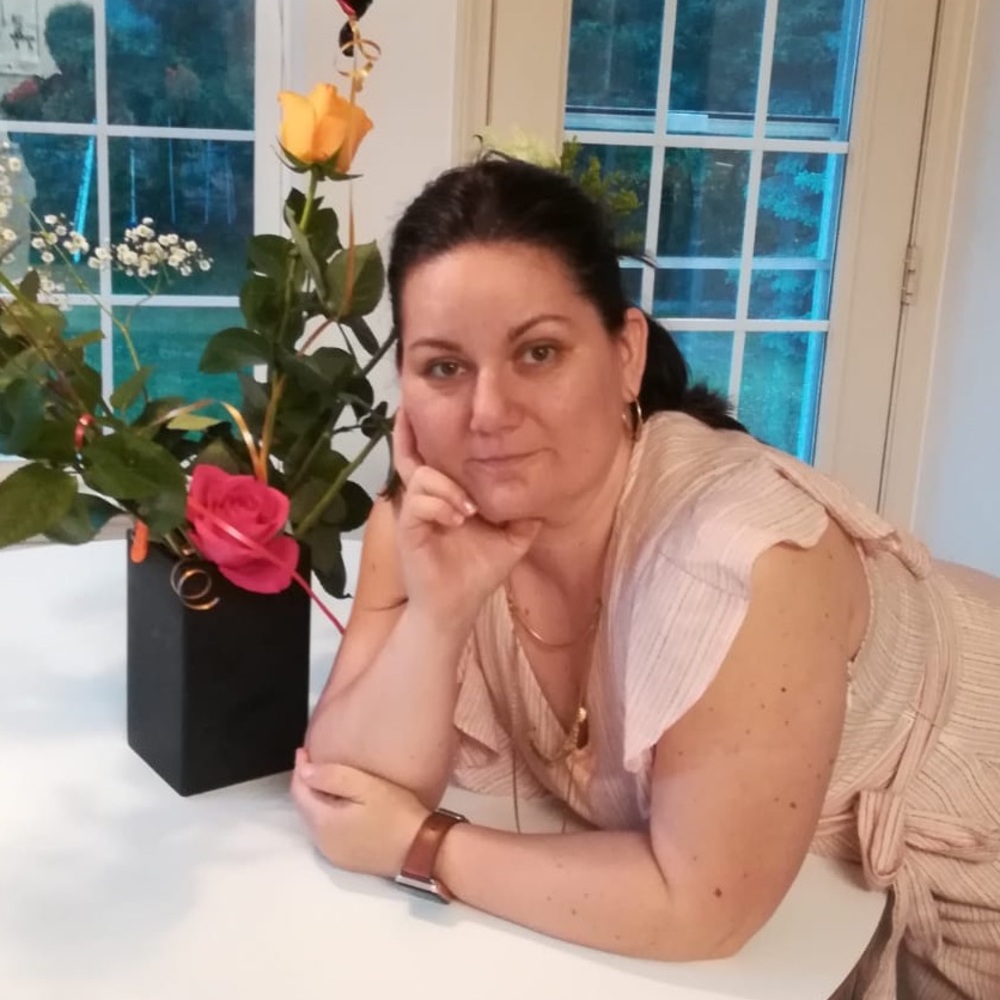 Meet your Posher, Alina